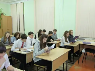 Schoolchildren working on «Fairy Tales and Fantasies»